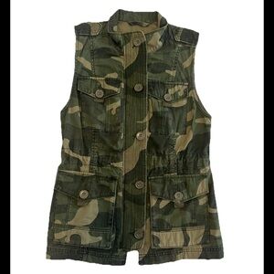 Abercrombie & Fitch Womens Vest Size XS Camouflage (0601)